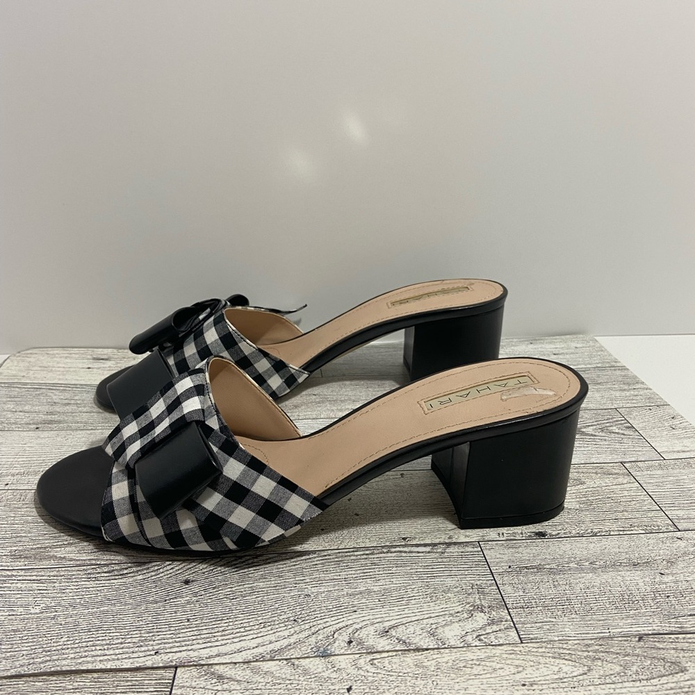 TAHARI SLIP ON SHOES. THESE SKUFFS ARE CUTE AND ADORABLE WITH GINGHAM & A BOW. - Picture 2 of 8